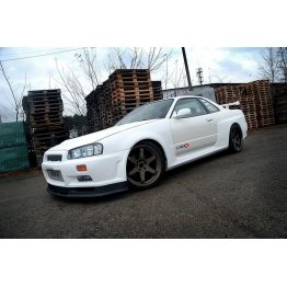 Расширители передних арок на Nissan Skyline R34 GTT